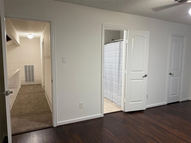 9626 Magnolia Ridge Drive, Houston, TX 77070