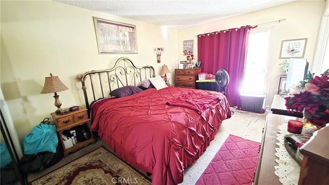 19460 Delight, Canyon Country, CA 91351