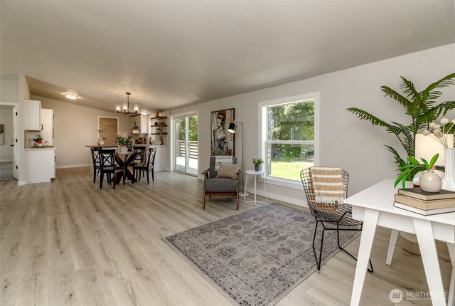 510 E Enchantment Heights Drive, Union, WA 98592