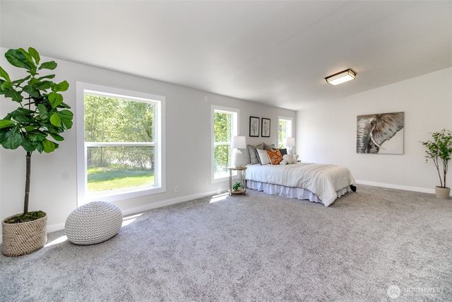 510 E Enchantment Heights Drive, Union, WA 98592