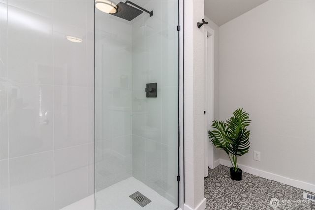 510 E Enchantment Heights Drive, Union, WA 98592