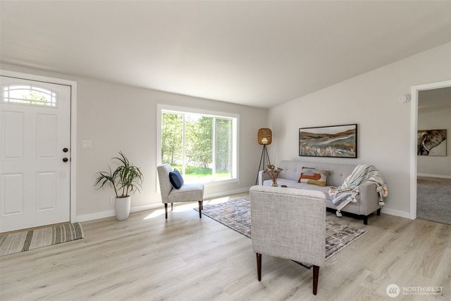 510 E Enchantment Heights Drive, Union, WA 98592