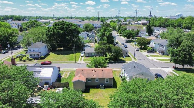 804 Roseclair St, Norfolk, VA 23523