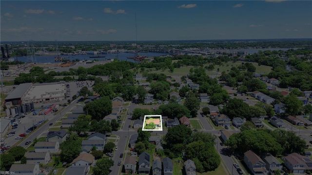 804 Roseclair St, Norfolk, VA 23523