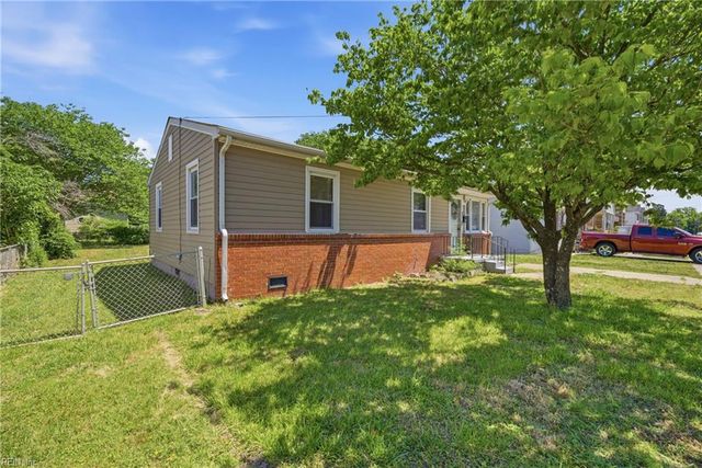 804 Roseclair St, Norfolk, VA 23523
