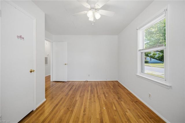 804 Roseclair St, Norfolk, VA 23523
