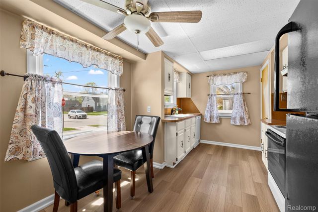 13750 Kingston Street, Oak Park, MI 48237