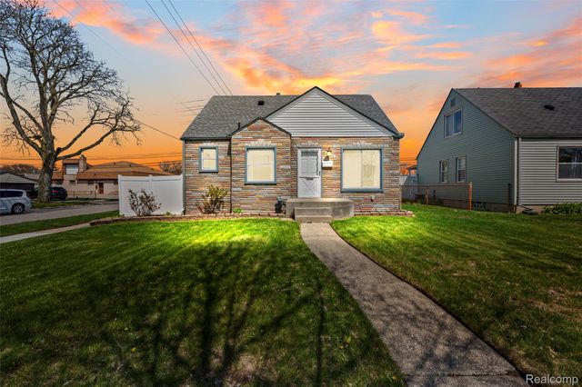 13750 Kingston Street, Oak Park, MI 48237