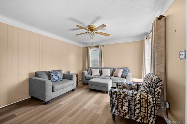 13750 Kingston Street, Oak Park, MI 48237