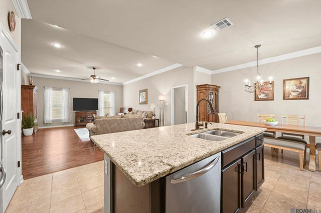 16479 Walk Around Ave, Prairieville, LA 70769