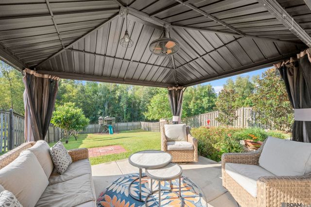 16479 Walk Around Ave, Prairieville, LA 70769