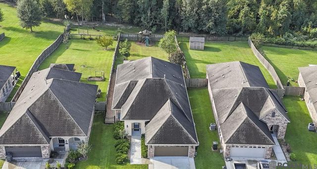 16479 Walk Around Ave, Prairieville, LA 70769