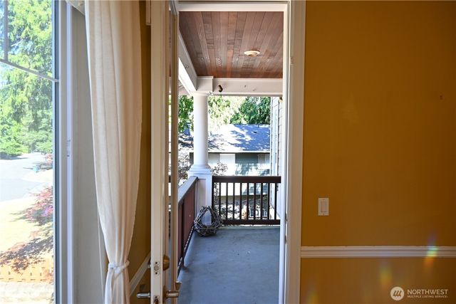 16087 NE 103rd Street, Redmond, WA 98052