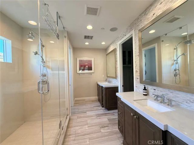 195 Pinnacle Drive, Lake Forest, CA 92630