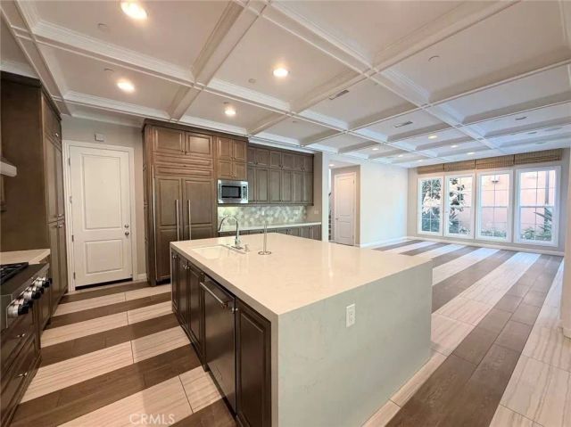 195 Pinnacle Drive, Lake Forest, CA 92630