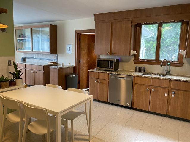 809 Central Ave, Needham, MA 02492
