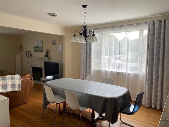 809 Central Ave, Needham, MA 02492