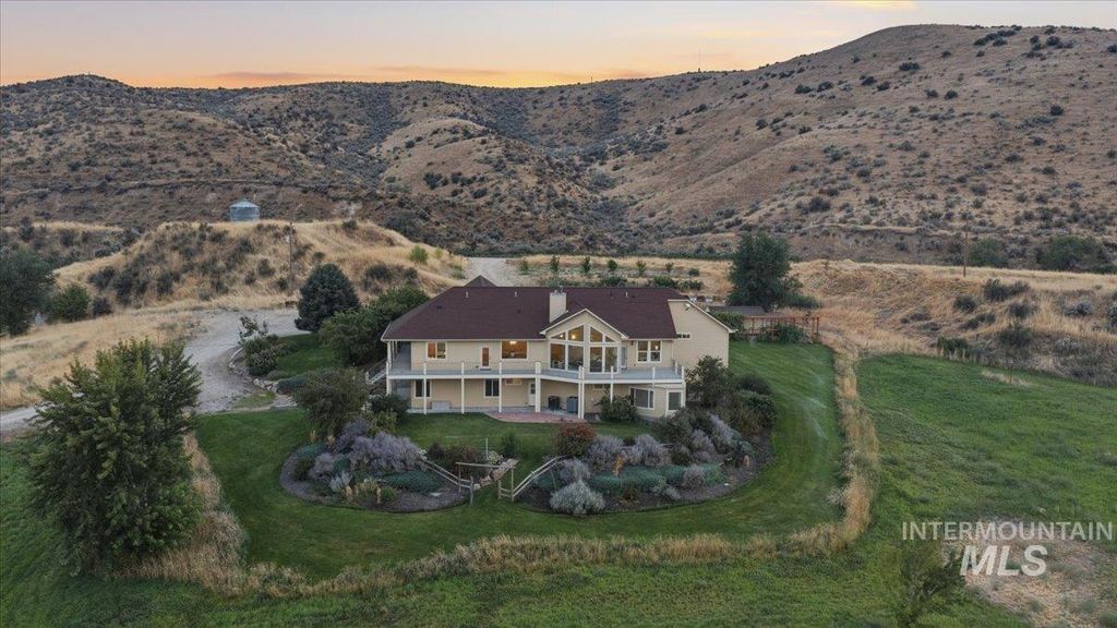 3640 Bishop Road, Emmett, ID 83617 photo 2