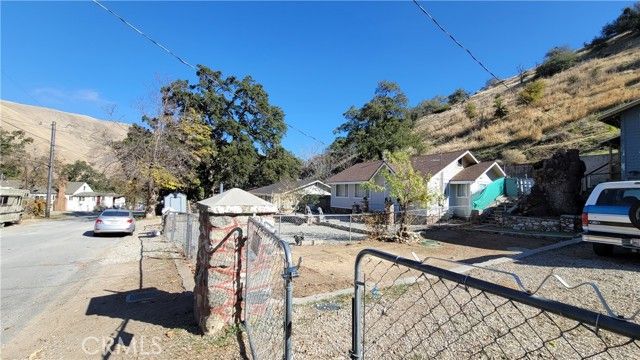 516 South, Lebec, CA 93243