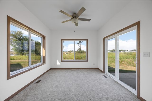 3108 Teton Street SW, Cedar Rapids, IA 52404