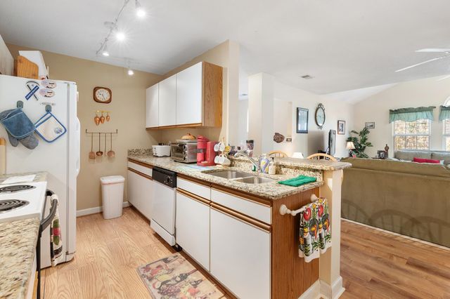 4390 Daphne Ln Unit H, Murrells Inlet, SC 29576