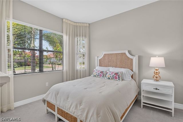 12695 Kinross LN, Naples, FL 34120