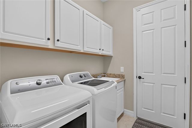 12695 Kinross LN, Naples, FL 34120
