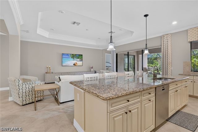 12695 Kinross LN, Naples, FL 34120