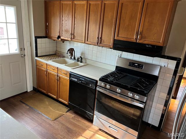 8616 Belhaven Drive, St John, MO 63114