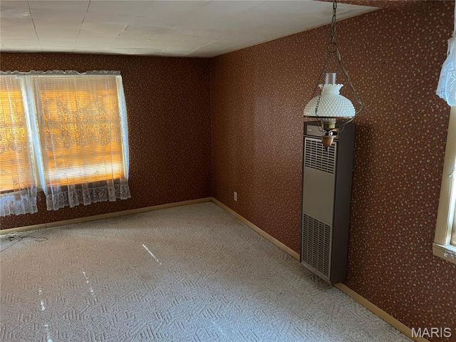 8616 Belhaven Drive, St John, MO 63114