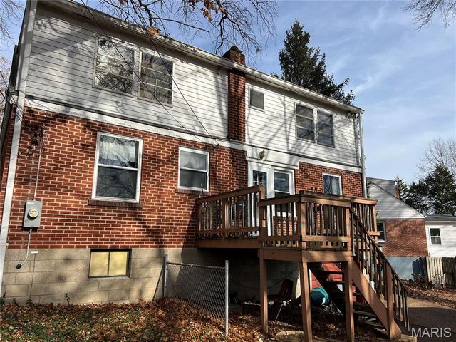 8616 Belhaven Drive, St John, MO 63114