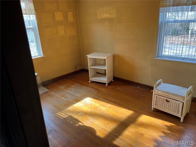 8616 Belhaven Drive, St John, MO 63114