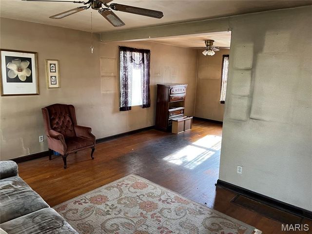 8616 Belhaven Drive, St John, MO 63114