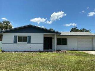 10888 TEMPLE AVENUE, Seminole, FL 33772