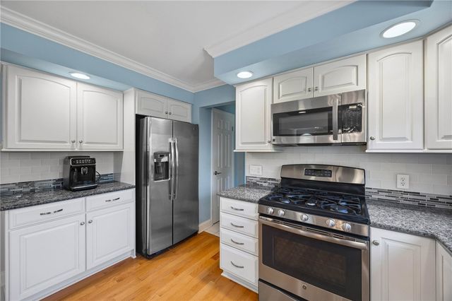 51 Black Spruce Court, Greece, NY 14616