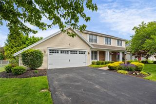 51 Black Spruce Court, Greece, NY 14616