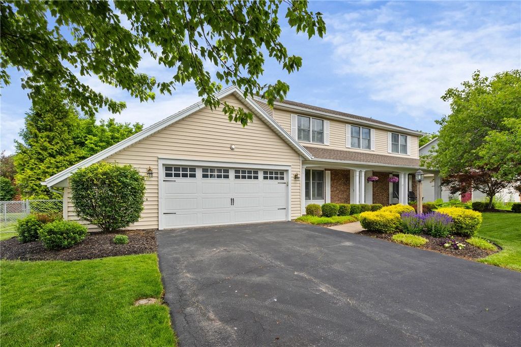 51 Black Spruce Court, Greece, NY 14616