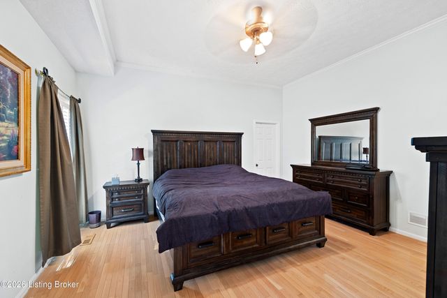 1007 Benton Ridge Dr, Louisville, KY 40245