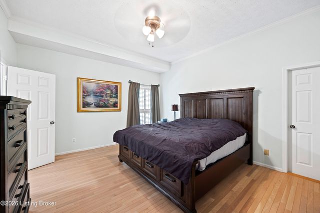 1007 Benton Ridge Dr, Louisville, KY 40245