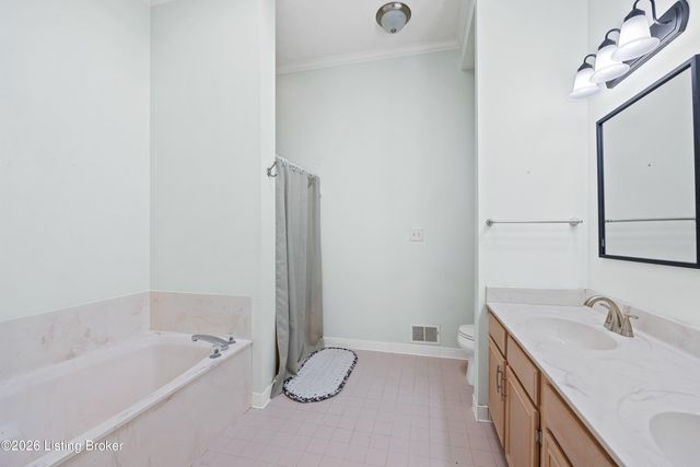 1007 Benton Ridge Dr, Louisville, KY 40245