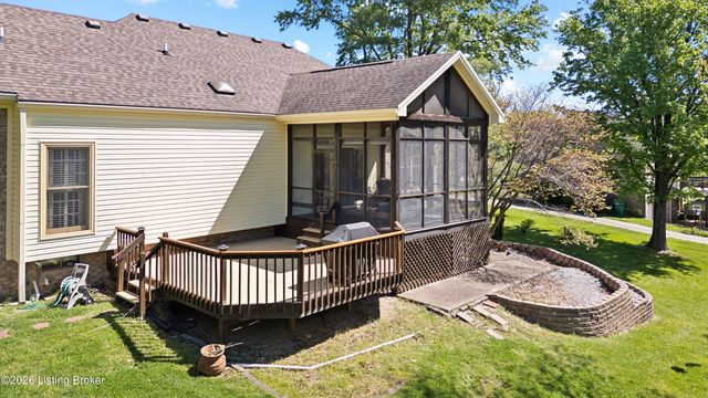 1007 Benton Ridge Dr, Louisville, KY 40245