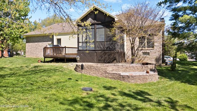 1007 Benton Ridge Dr, Louisville, KY 40245