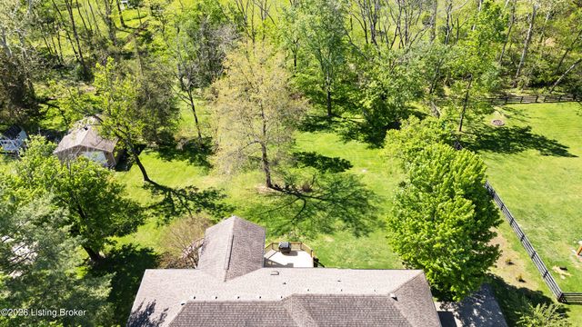 1007 Benton Ridge Dr, Louisville, KY 40245