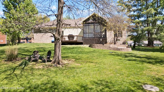 1007 Benton Ridge Dr, Louisville, KY 40245