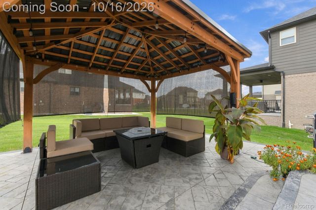 52658 Char Marie Drive, Macomb Township, MI 48042