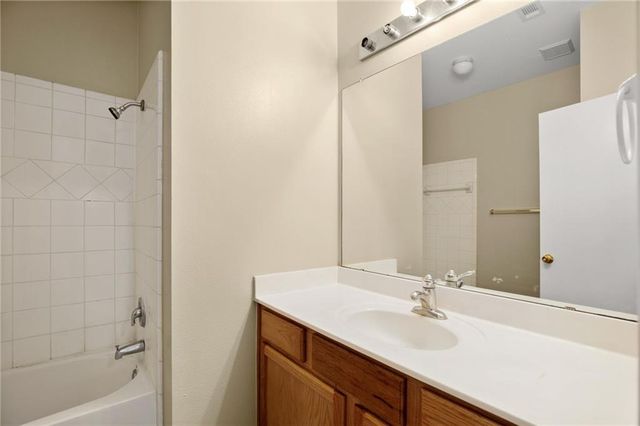 250 MARVIN CV, Hutto, TX 78634