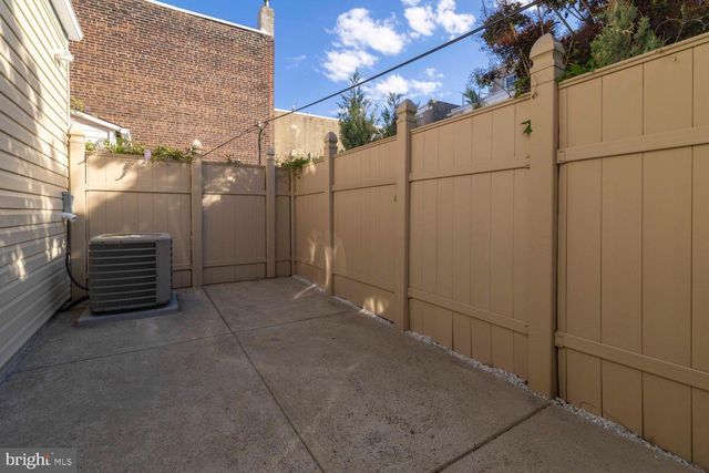 2344 E BOSTON, Philadelphia, PA 19125