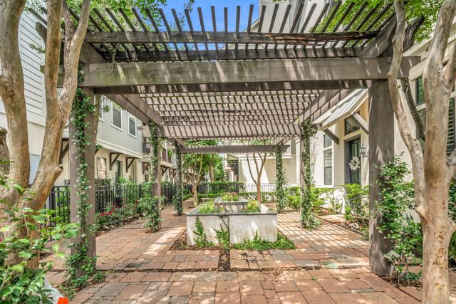 3223 Maxroy Street, Houston, TX 77008