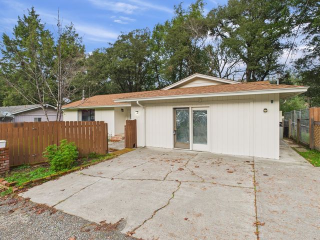 23 Palomino Way, Benbow, CA 95542