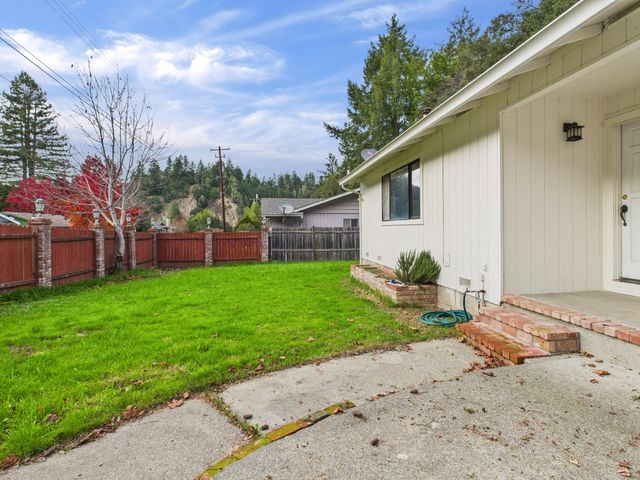 23 Palomino Way, Benbow, CA 95542